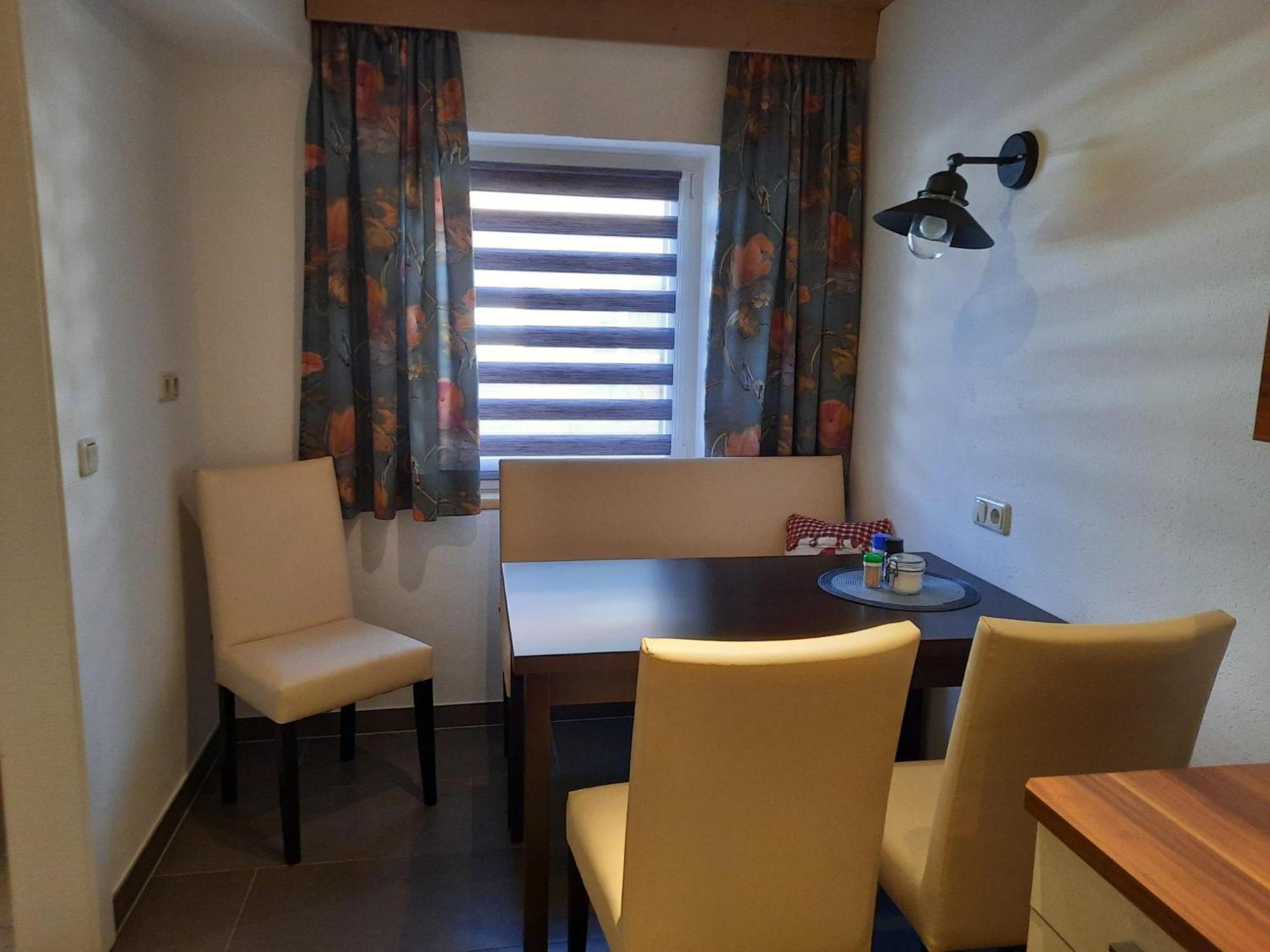 Gasthof Erzherzog Rainer - Zimmer Und Ferienwohnung Kössen Cameră foto