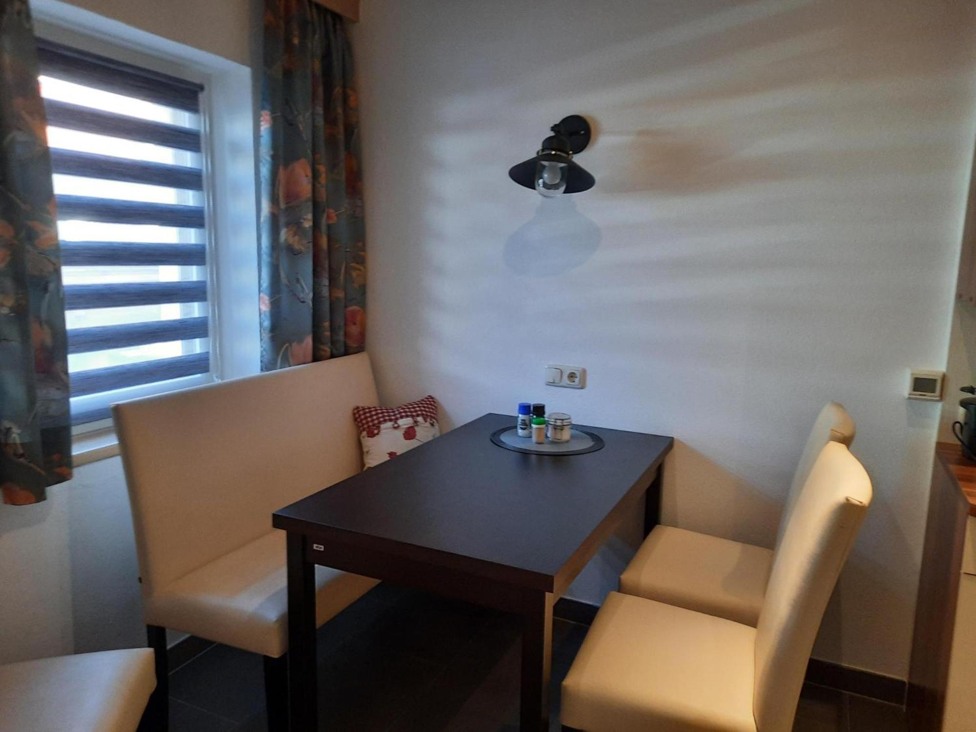 Gasthof Erzherzog Rainer - Zimmer Und Ferienwohnung Kössen Cameră foto